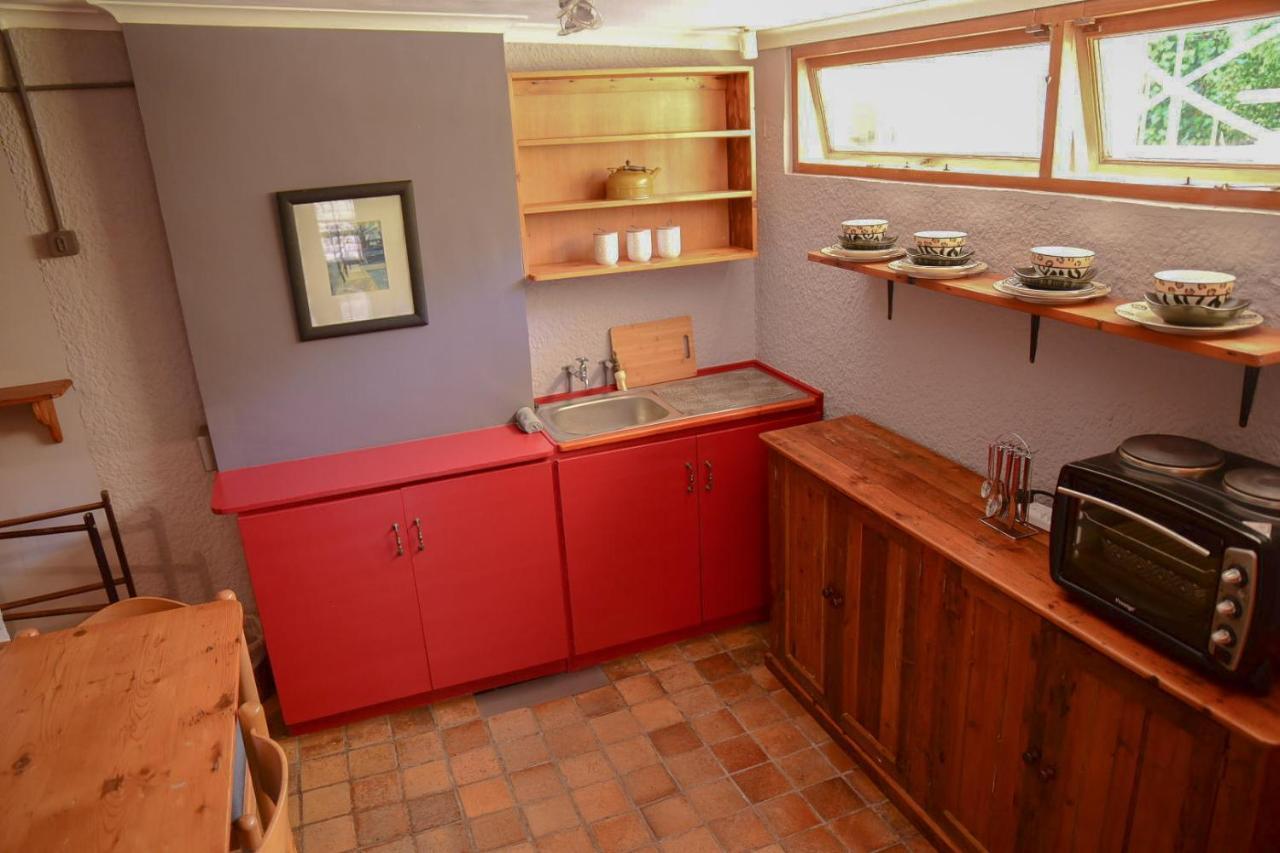 On Pinewood Guest House Kaapstad Buitenkant foto